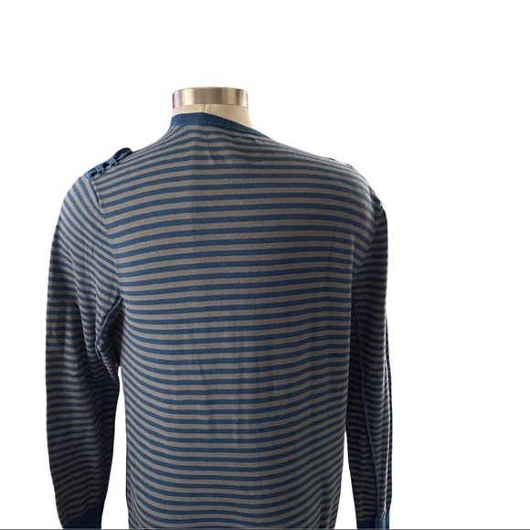 Guess Blue Grey Striped Sweater Pullover V-Neck Long Sleeve Logo on Chest Men XL - Picture 5 of 9